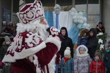 Торжественная встреча Деда Мороза